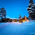 Mountain - Midtgardstunet Alojamento de Turismo Selvagem *