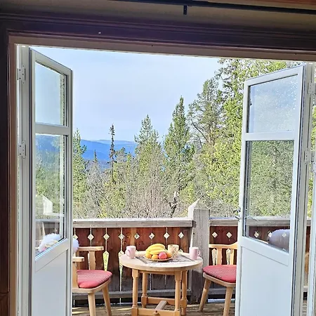 Mountain - Midtgardstunet