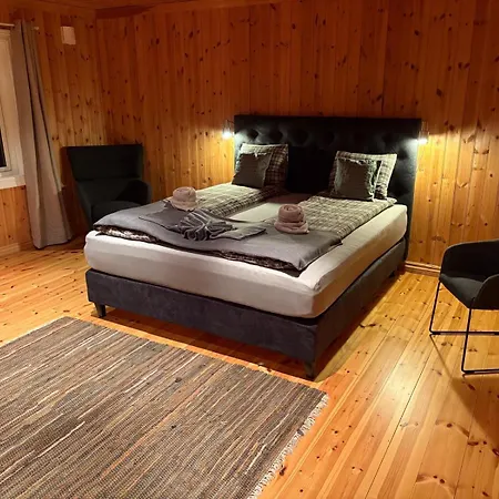 Lodge Mountain - Midtgardstunet