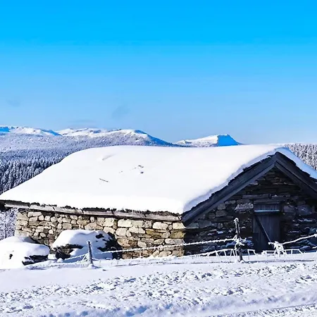 Gerendaház Mountain - Midtgardstunet